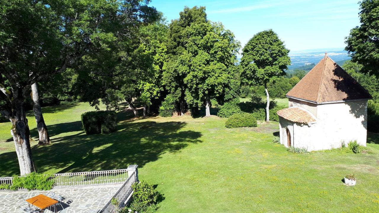 Domaine De Montvianeix Bed & Breakfast Saint-Victor-Montvianeix Exterior photo