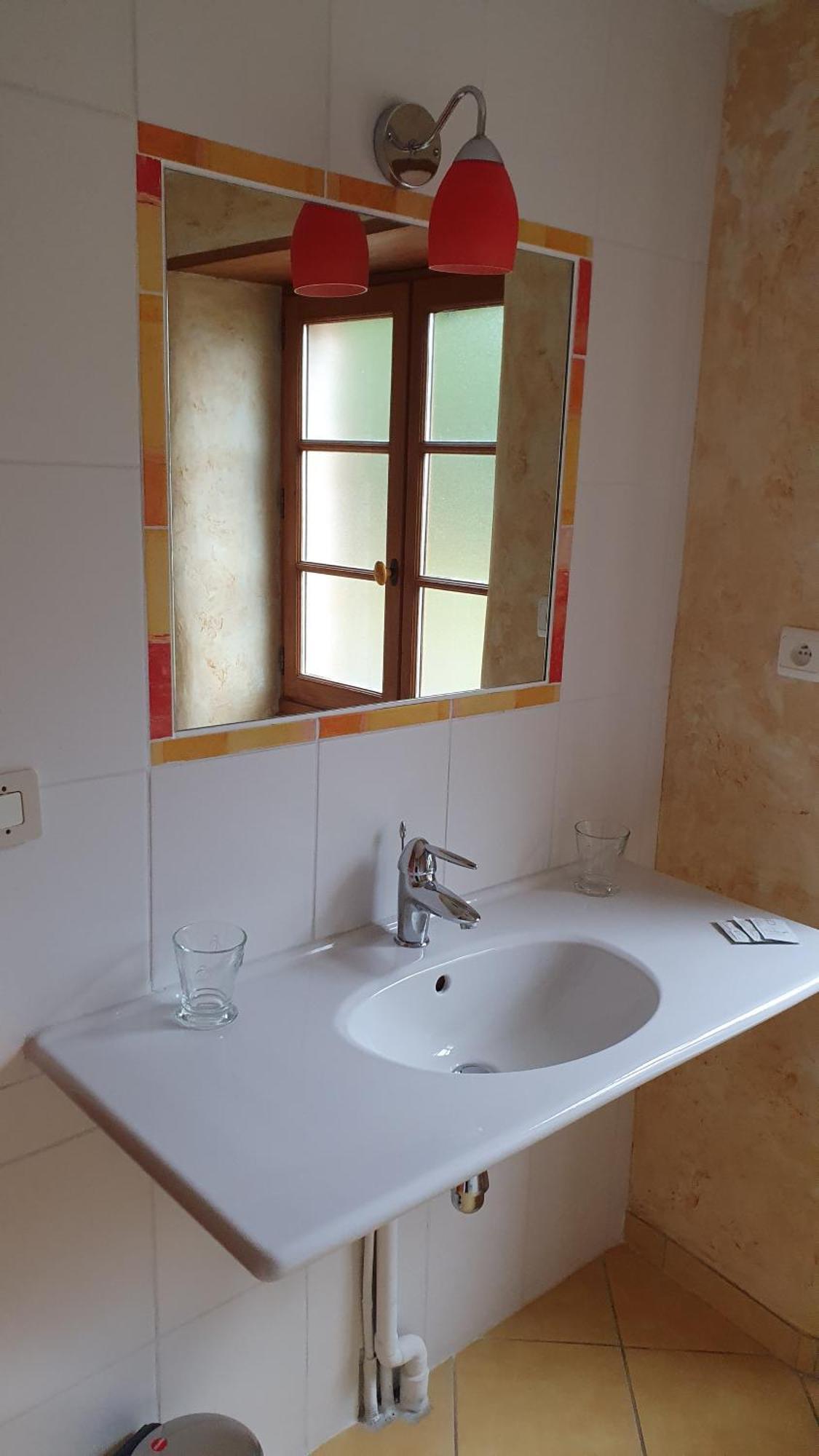 Domaine De Montvianeix Bed & Breakfast Saint-Victor-Montvianeix Room photo