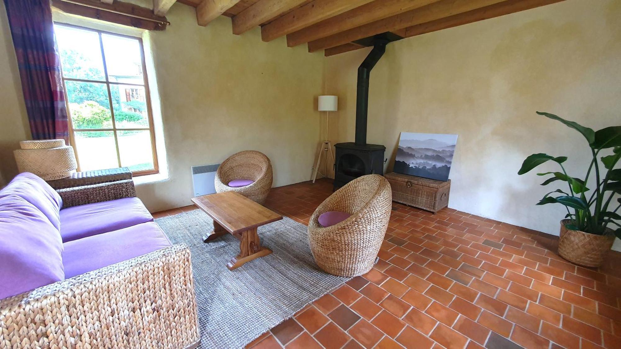 Domaine De Montvianeix Bed & Breakfast Saint-Victor-Montvianeix Exterior photo