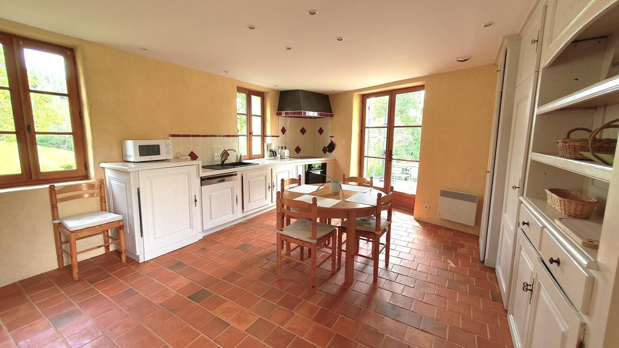 Domaine De Montvianeix Bed & Breakfast Saint-Victor-Montvianeix Exterior photo